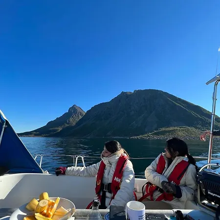 Weekend Liveaboard Sailing Tour Botel Harstad