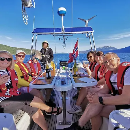 Bateau-hôtel Weekend Liveaboard Sailing Tour