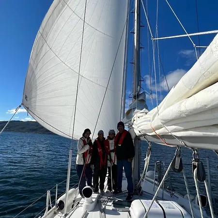 Bateau-hôtel Weekend Liveaboard Sailing Tour